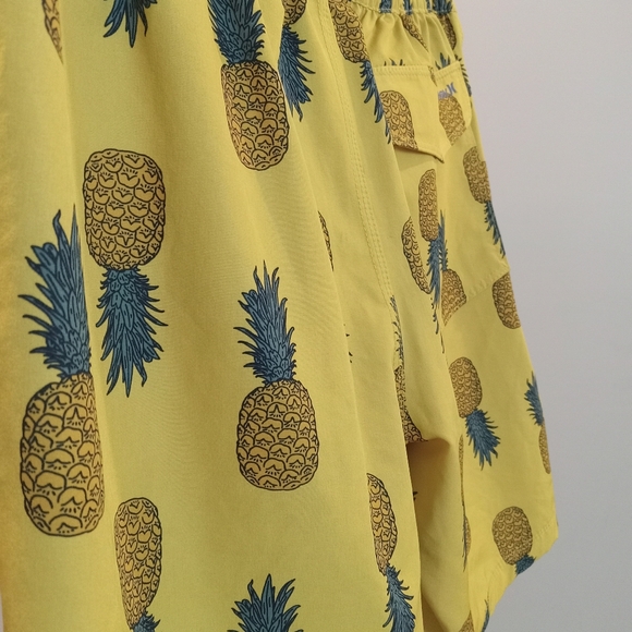 Hurley Yellow Pineapple Print Board Shorts - Picture 2 of 6